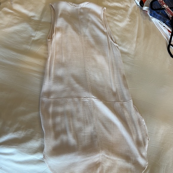 Lush Linen T-Shirt Dress - Picture 3 of 3